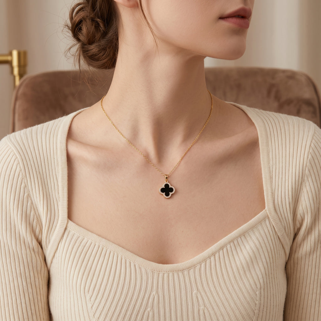 Black-Pendant