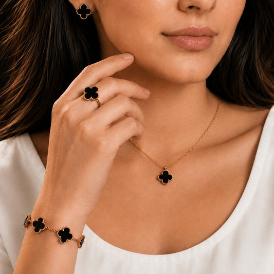 Black Clover Jewelry Set