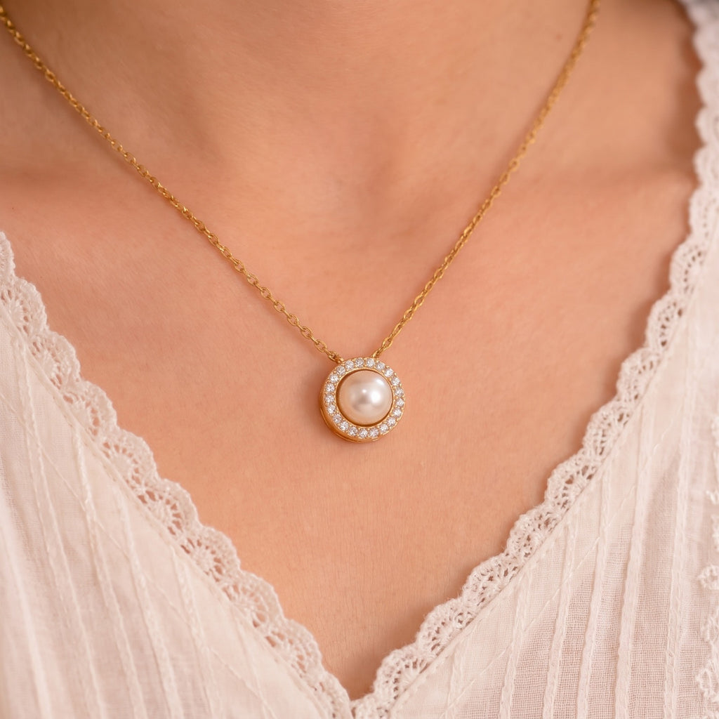 Classic-Pearl-Necklace