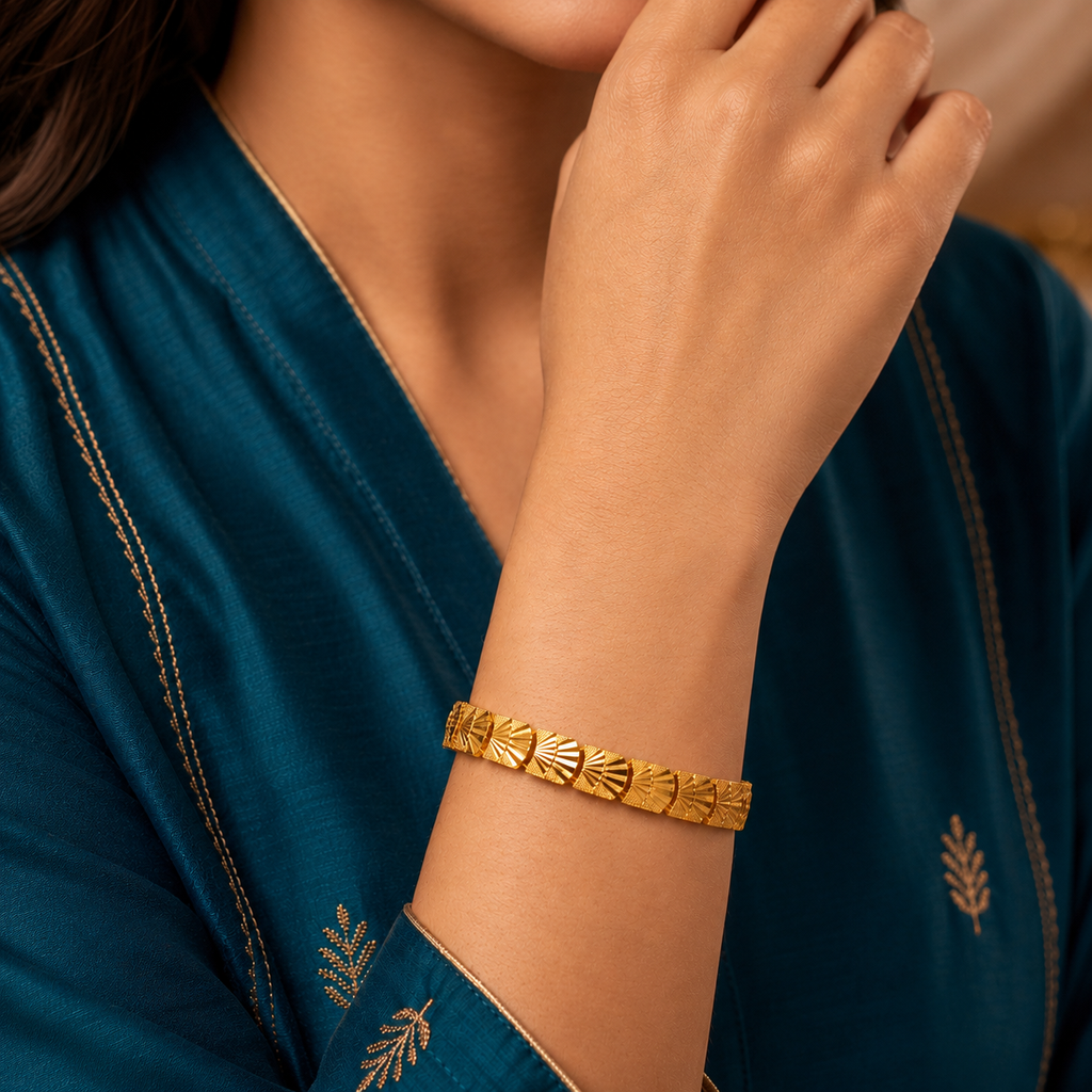 Classic Gold Bracelet
