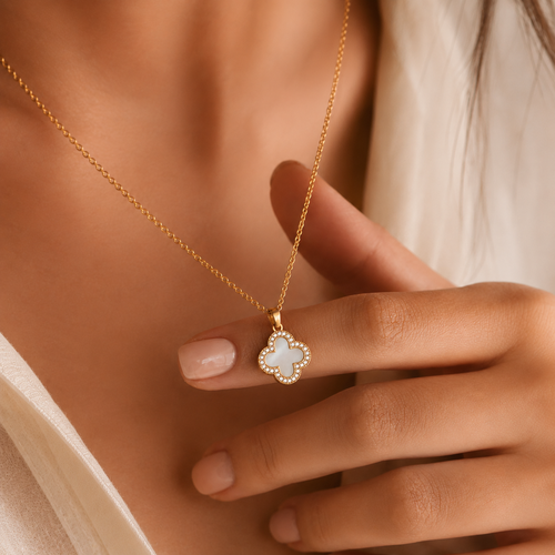 Clover-Pendant-Necklace