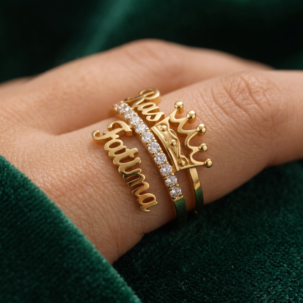 Crown-Style-Couple-Name-Ring