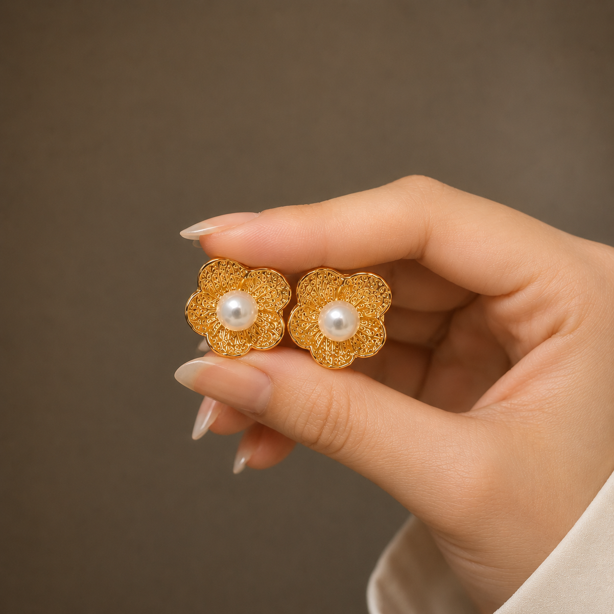 Gold Floral Earring The Alabanza