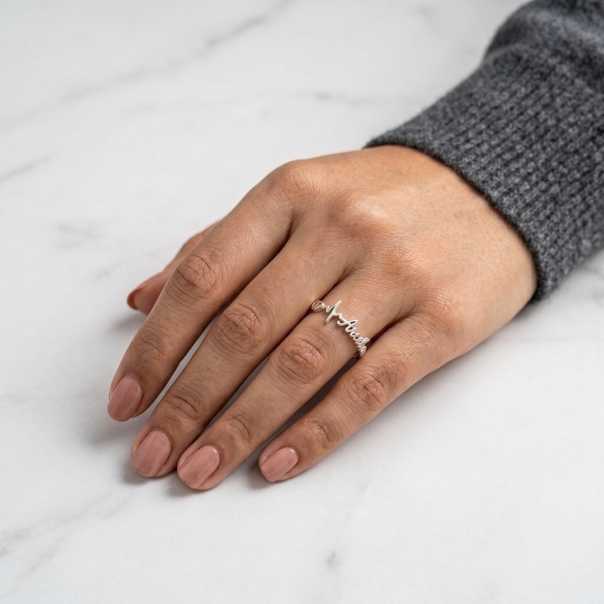 Heartbeat-Engraved-Name-Rings