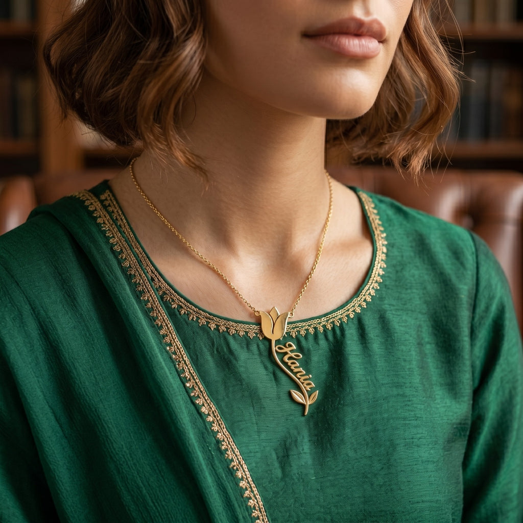Name-Pendant-Tulip-Gold