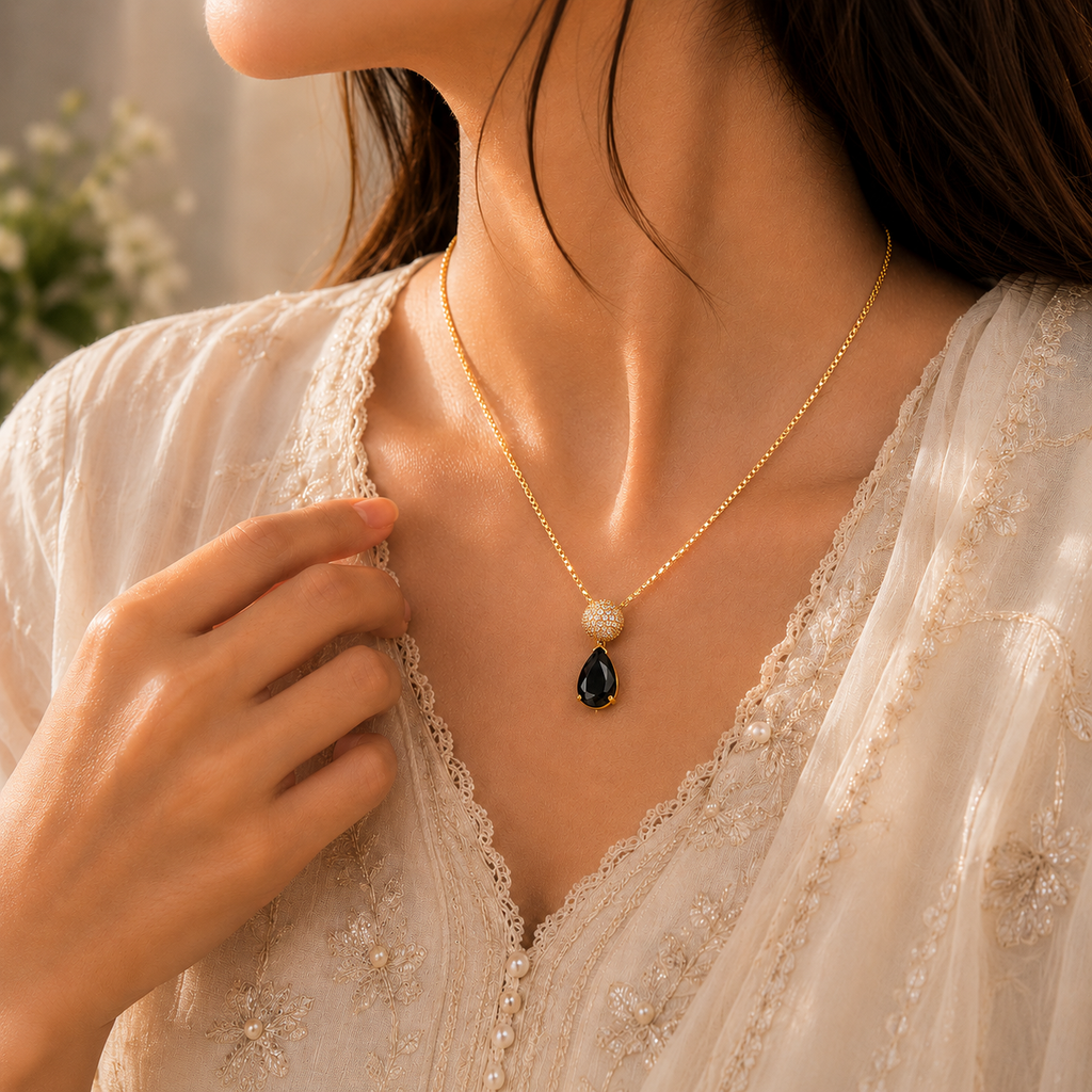 Pearl Stone Necklace.