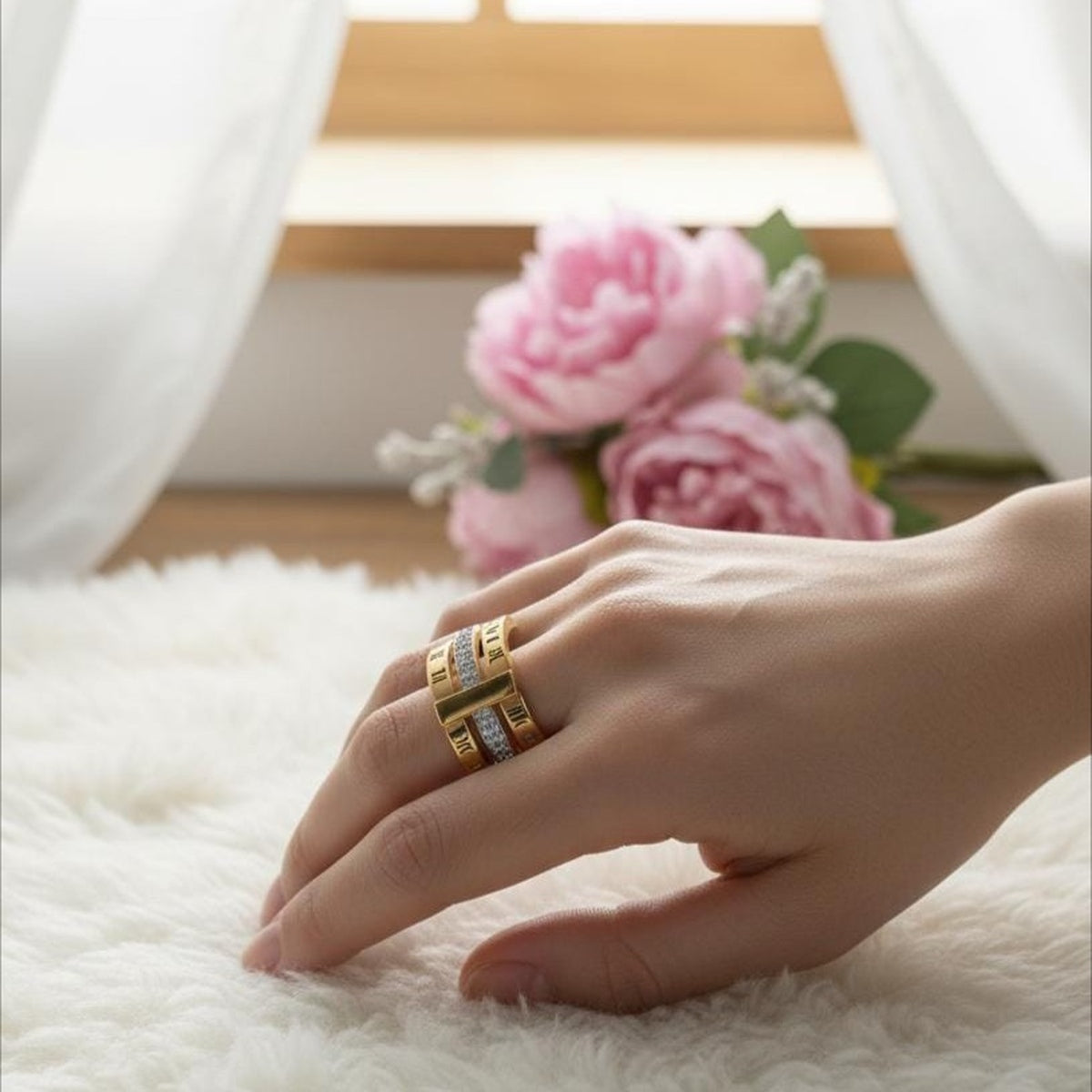 Roman Crystal Luxe Ring ✨ The Alabanza
