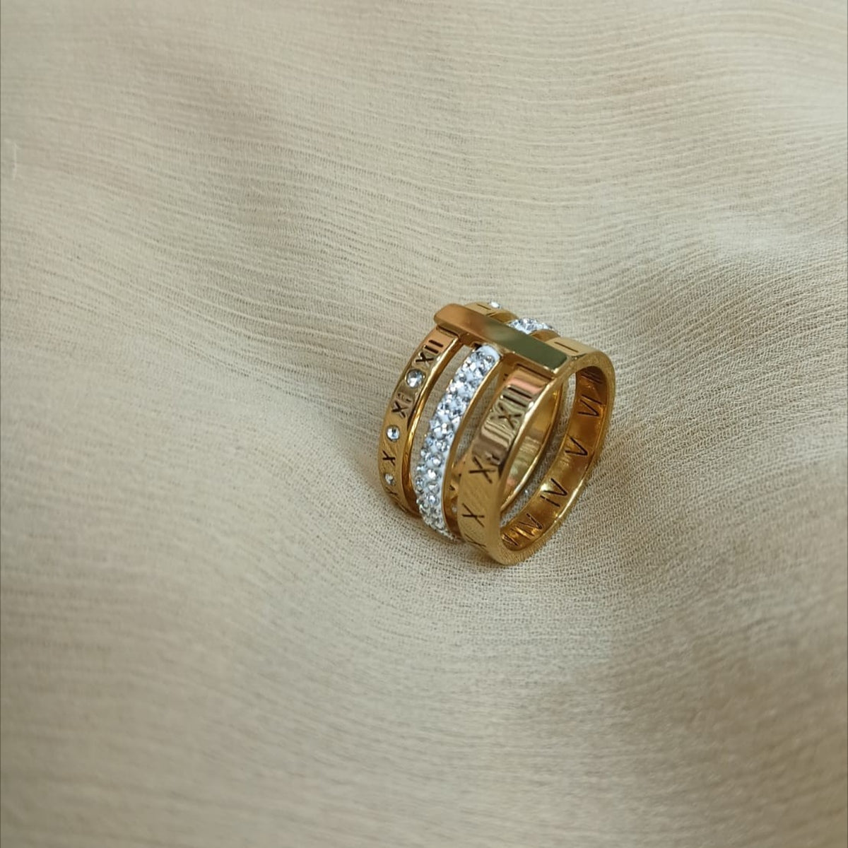 Roman Crystal Luxe Ring ✨ The Alabanza